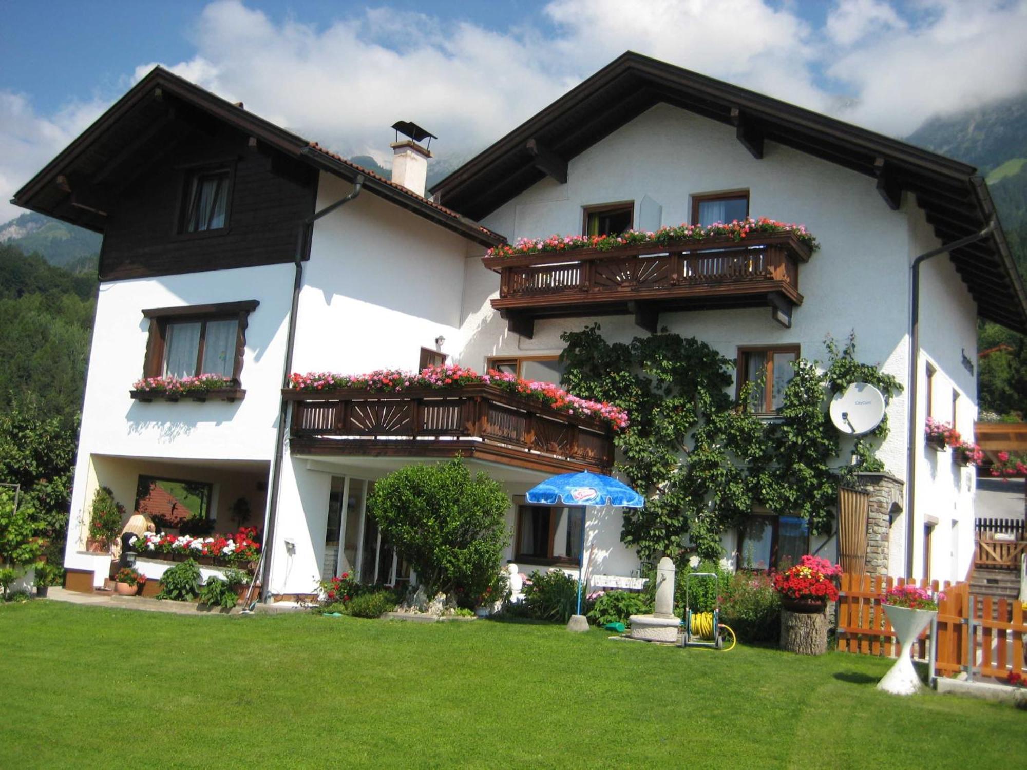 Gaestehaus Sonnenheim Thaur Buitenkant foto
