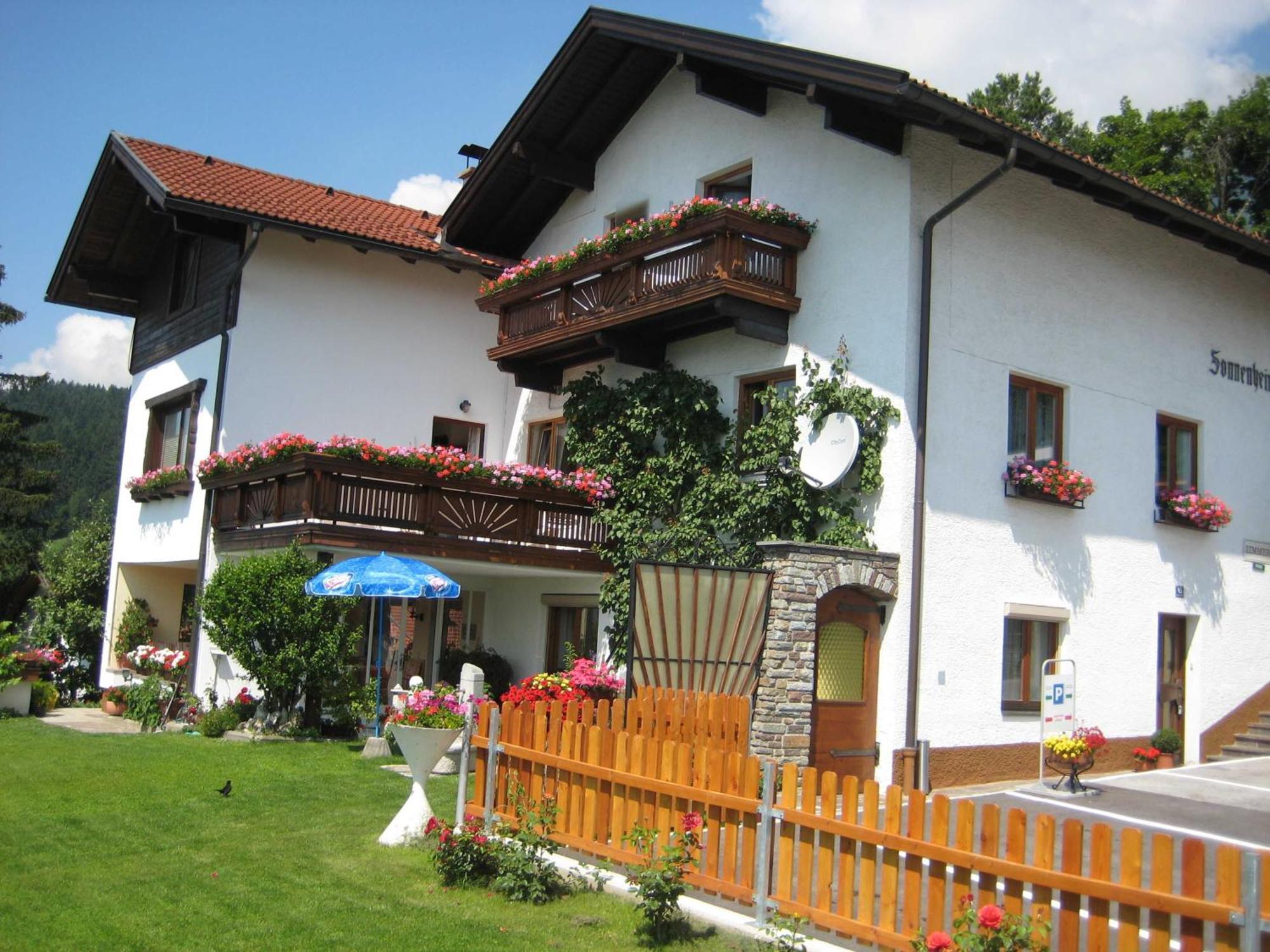 Gaestehaus Sonnenheim Thaur Buitenkant foto